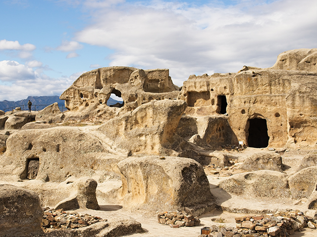 Петра - город, высеченный в скалах