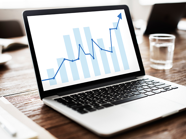 Оцените финансовое положение*  Прежде чем инвестировать, убедитесь, что у вас: - Есть «подушка безопасности» (3–6 месяцев расходов на жизнь); - Отсутствуют высокопроцентные долги (например, кредитные карты); - Вы живёте по бюджету и не тратите больше, чем зарабатываете.