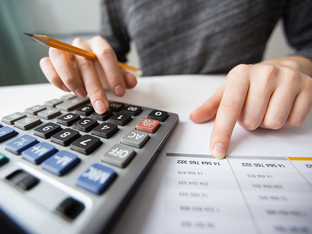 Распределение прибыли между участниками компании может повлиять на налоговые обязательства.