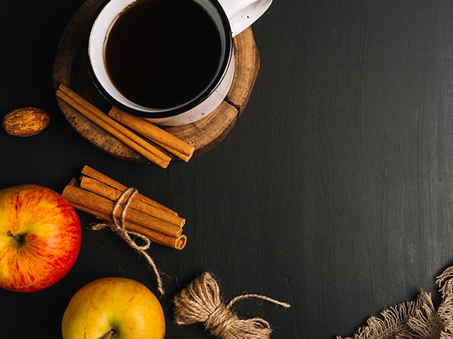 Сделайте себе чашечку горячего чая, кофе или ароматного какао, 