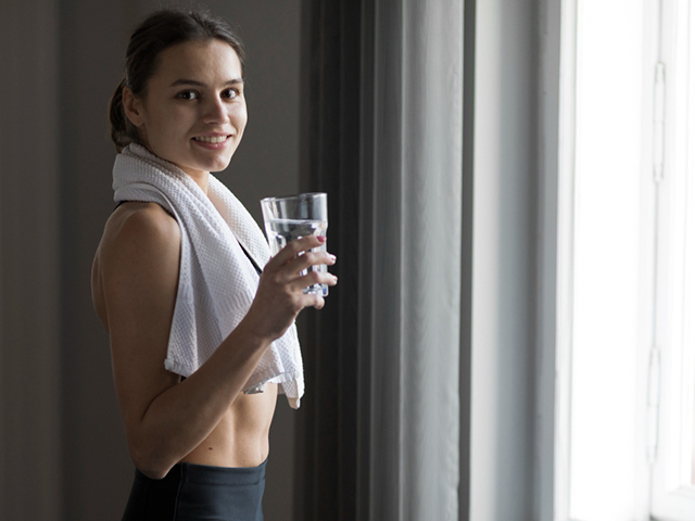 Правильная гидратация — это один из основополагающих аспектов здорового образа жизни, который часто недооценивается. 