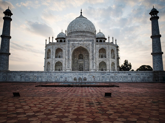 Тадж-Махал - вечный памятник любви