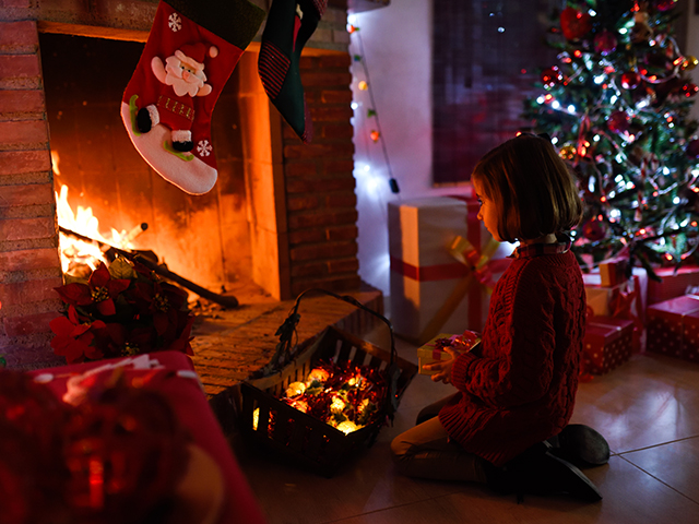 Найдите время для рефлексии: вспомните достижения и важные моменты. Это поможет вам осознать, какой путь вы прошли за год, и настроиться на новые свершения.