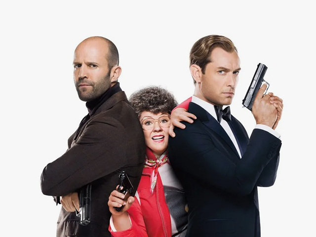 Сьюзан Купер всю свою жизнь мечтала стать секретным агентом и даже устроилась работать в ЦРУ. Однако, дальше сотрудника самой низкой ступени ей так и не удалось продвинуться. 