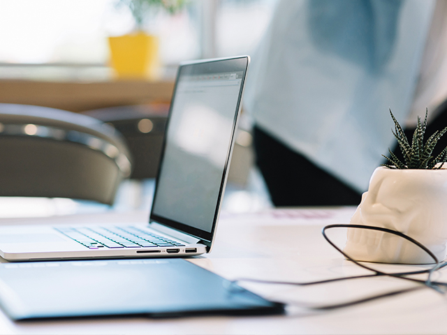 Цифровизация документооборота, отказ от бумажных носителей