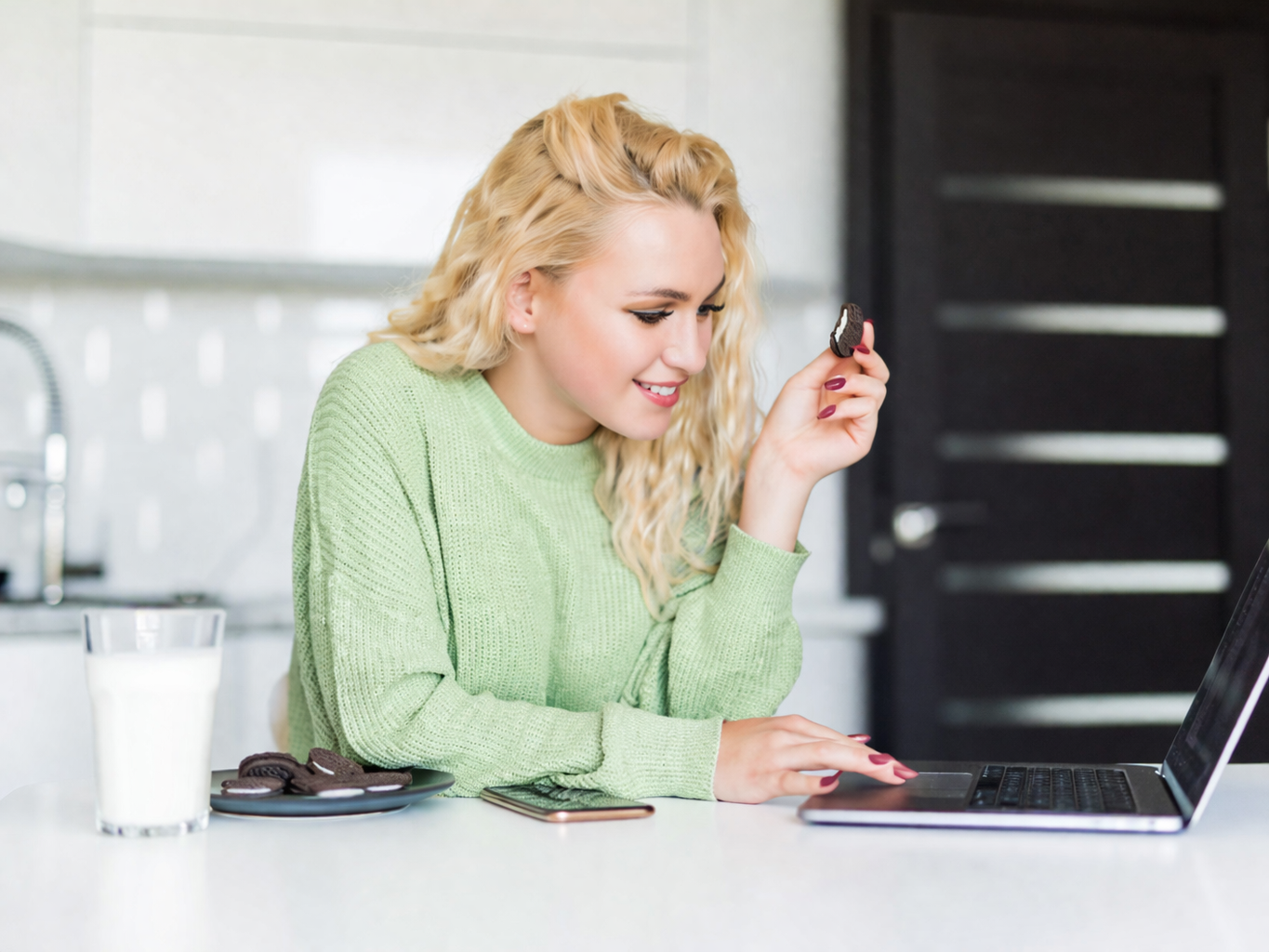 Займ 10 000 рублей на карту — решение за 15 минут